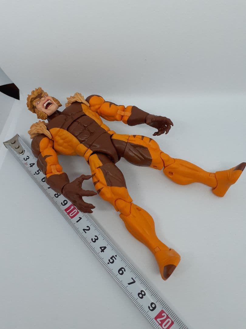 マーベルレジェンド　セイバートゥース　ウルヴァリン2パック版