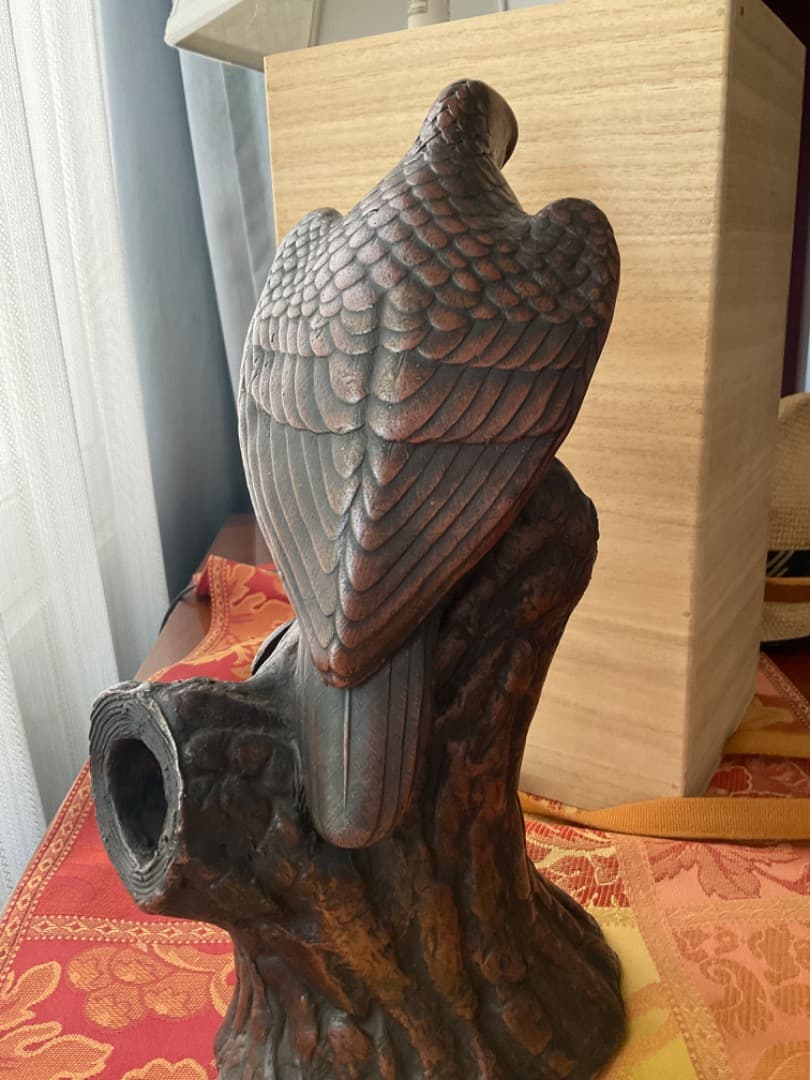 古備前、備前　鷹姿造　他の同主題の作品と比べてください、出来が違います！桐箱付