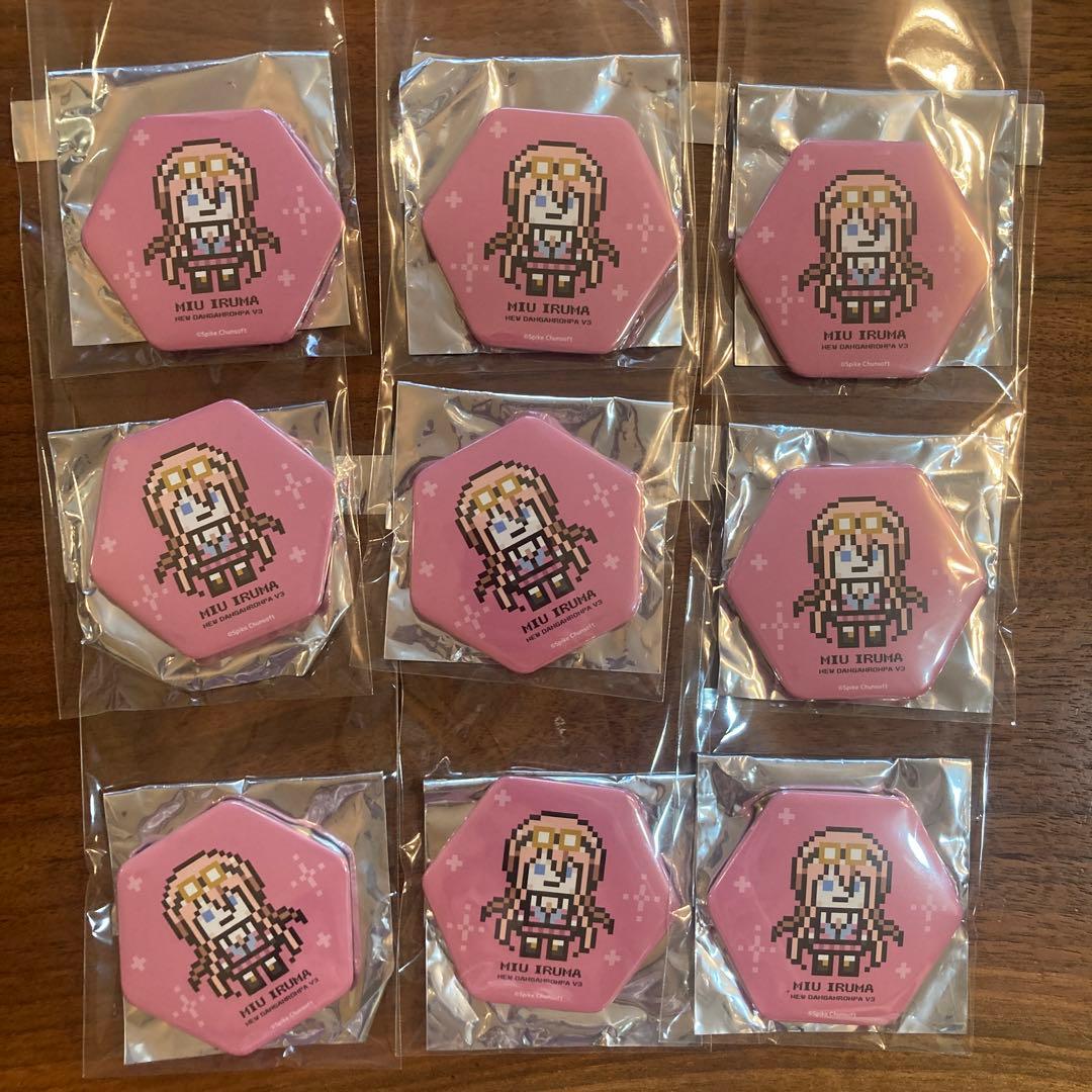 未使用　入間美兎　ダンガンロンパ　血まみれ　缶バッジ　　学生証　他9個ずつセット