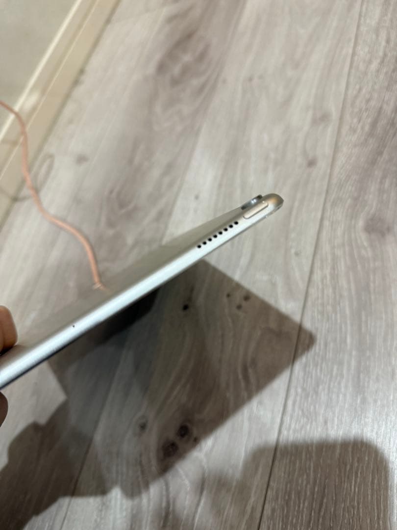 iPad Pro 64GB 10.5インチ a1701 14555円0時まで