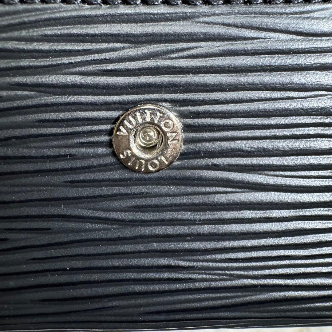極美品 ルイヴィトン エピ ミュルティクレ6 キーケース ブラック レザー
