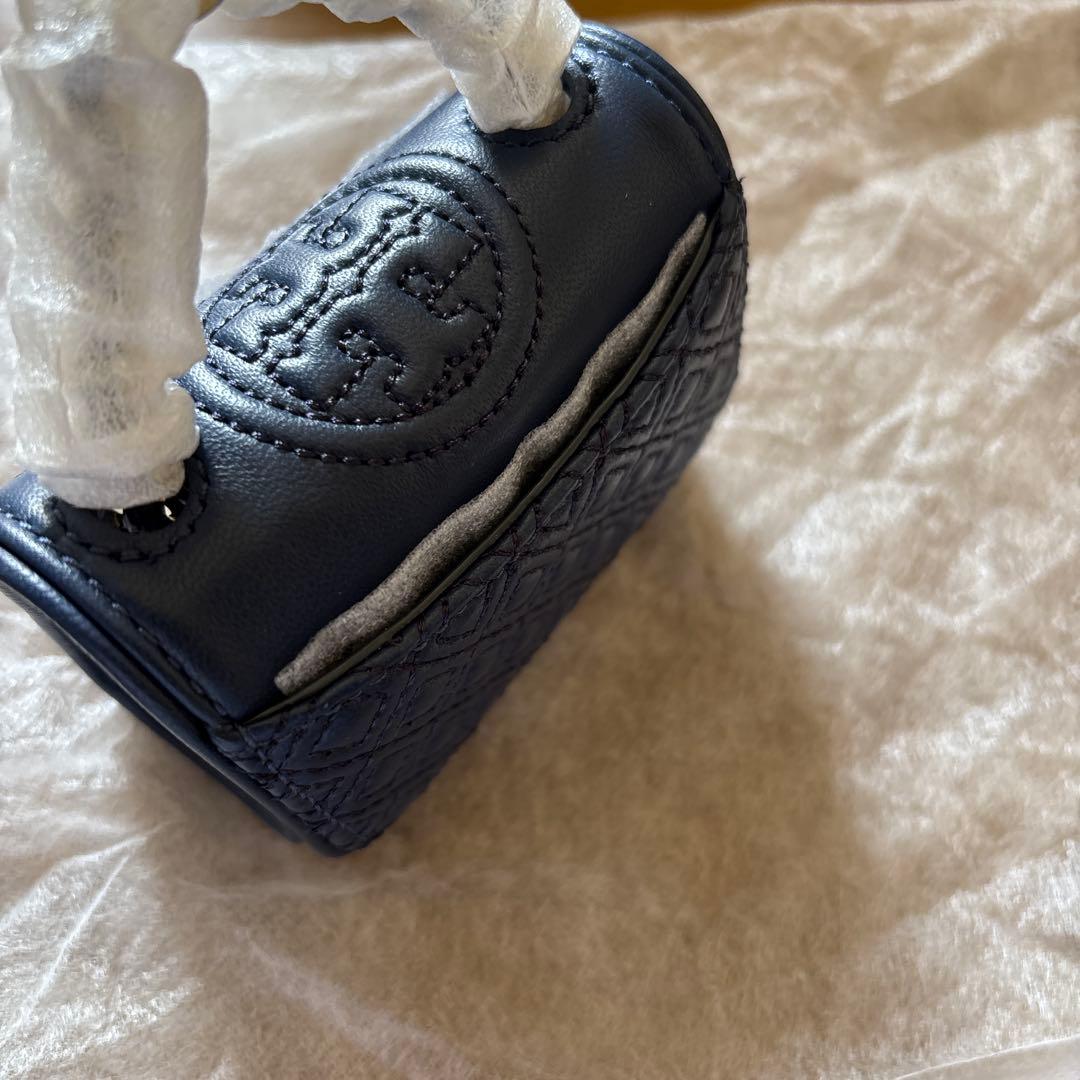 Tory Burch キルティング　バッグチャーム　 ネイビー