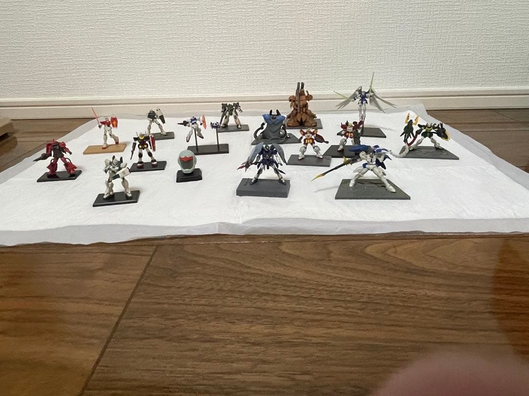 ガンダム　フィギュア　キャビネット3点セット　(ダブリ無し)
