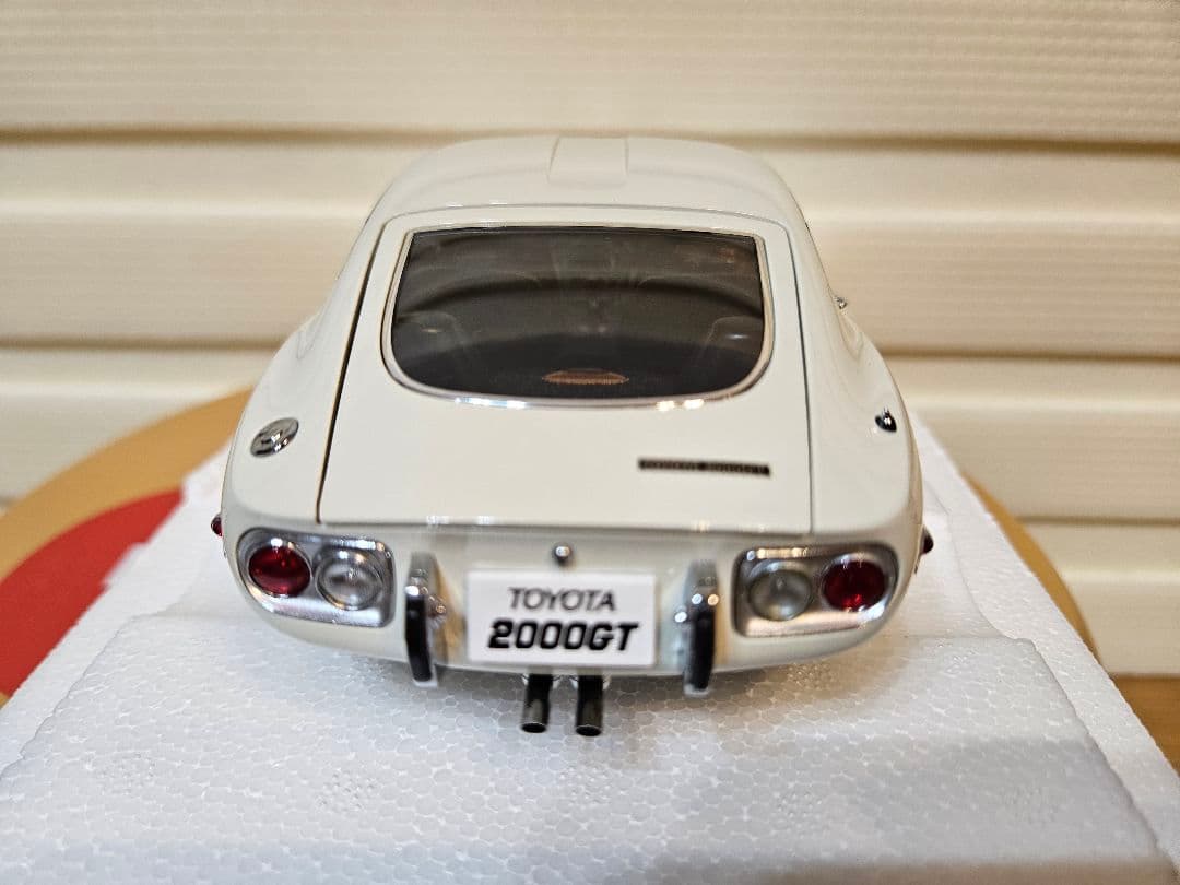 オートアート1:18 TOYOTA 2000GT ワイヤースポークホイール