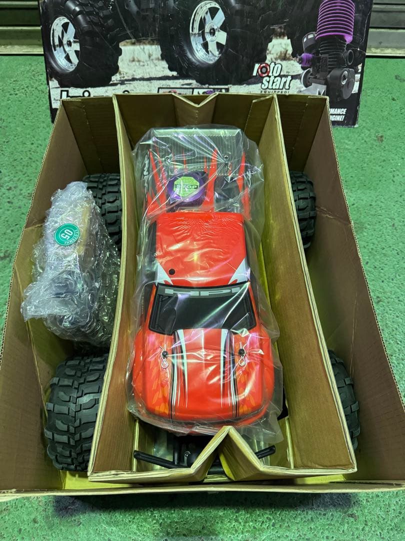 HPI サベージ　新品