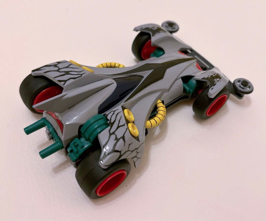 【アニメの造形を再現・全塗装】ミニ四駆　爆走兄弟レッツ&ゴー レイスティンガー