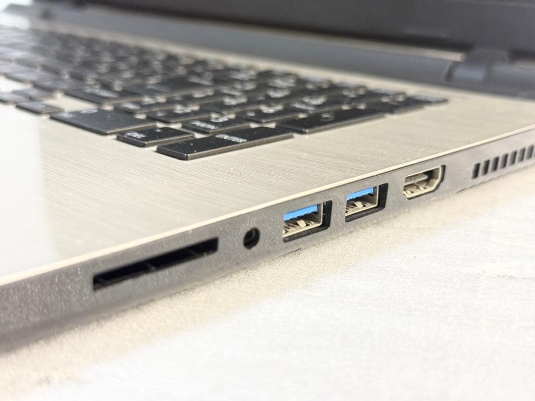 TOSHIBA 東芝 ノートパソコン BX/67TG SSD256GB メモリ8