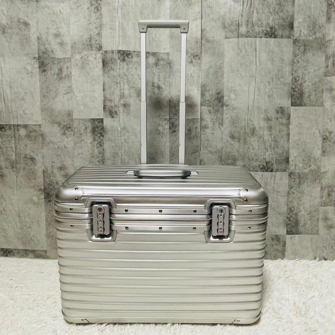 未使用級★RIMOWA パイロットトロリー　2輪　シルバー　TOPAS 36L