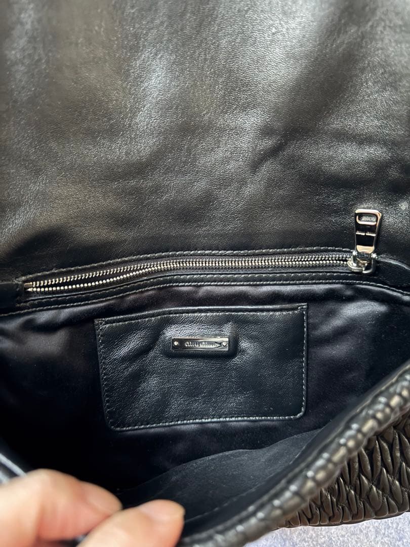 Choooさま専用 miu miu ブラック　ナッパ　マトラッセ　クリスタル