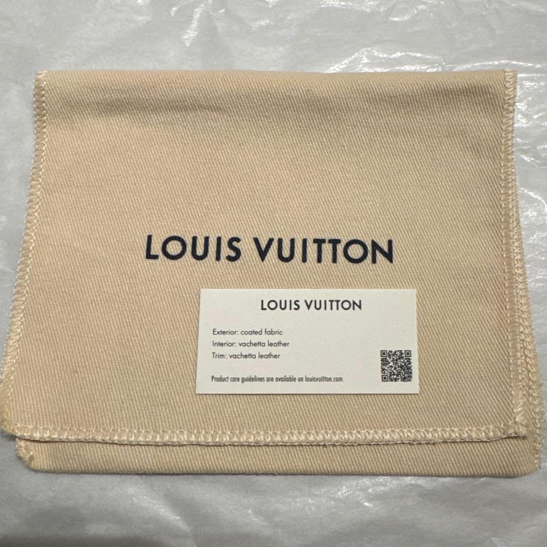 ルイヴィトン　カード　ケース　ポルト　カルト・ロミー！！