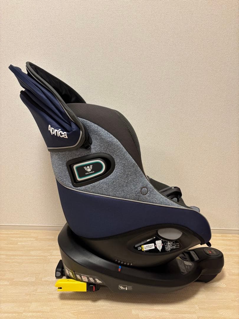 【美品】 Aprica クルリラ プロテクト ISOFIX 限定モデル ネイビー