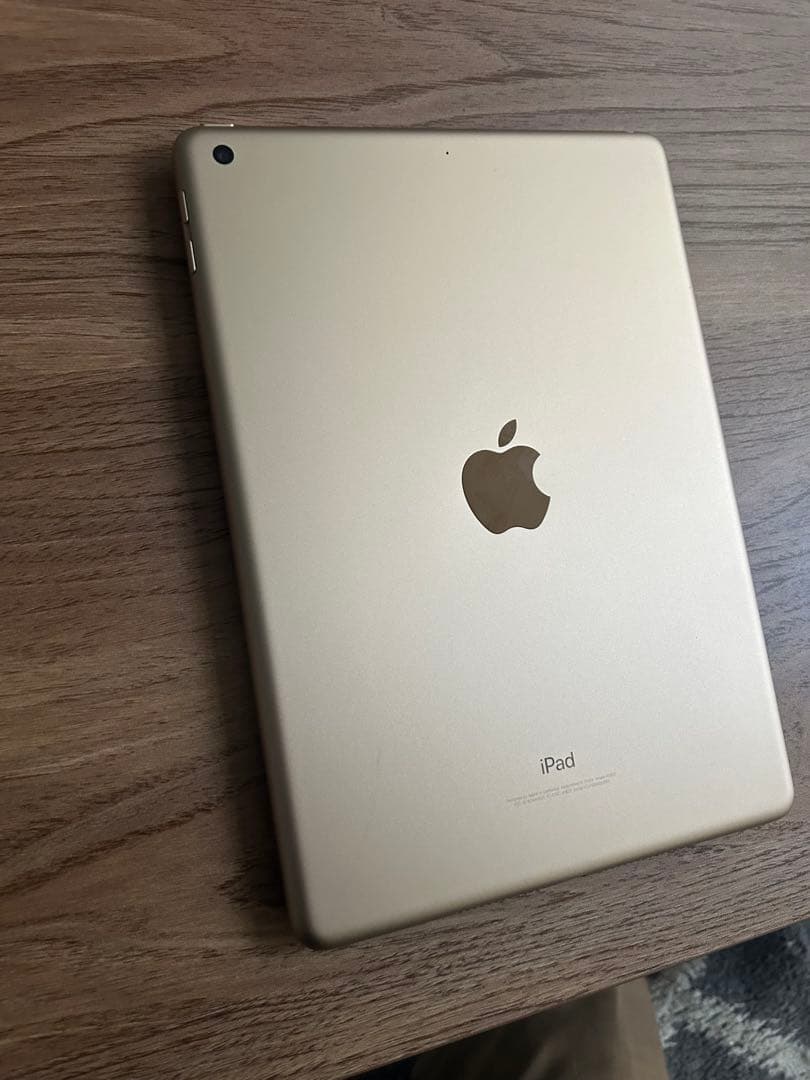 ゴールド iPad 第5世代 Wi-Fi 本体 32gb
