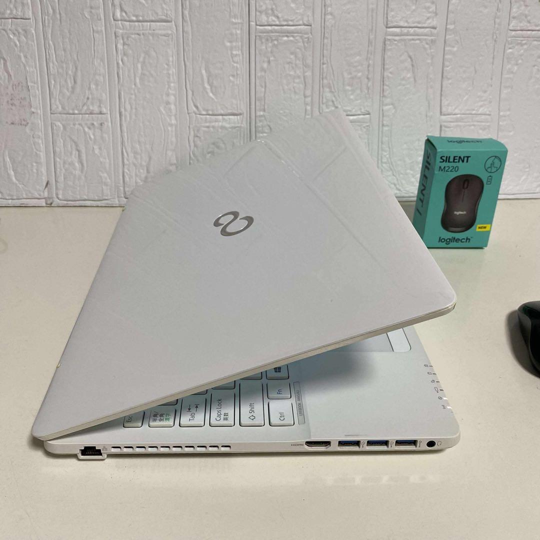 Windows11 オフィス付き　SSDサクサク起動　美品　富士通ノートPC