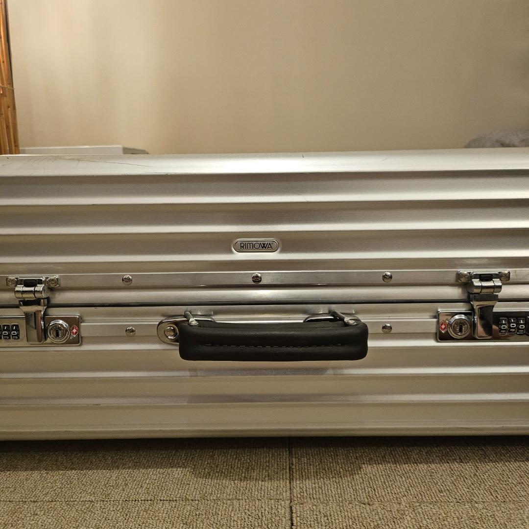 週末値下げ【中古美品】リモワ クラシックフライト 63L 4輪