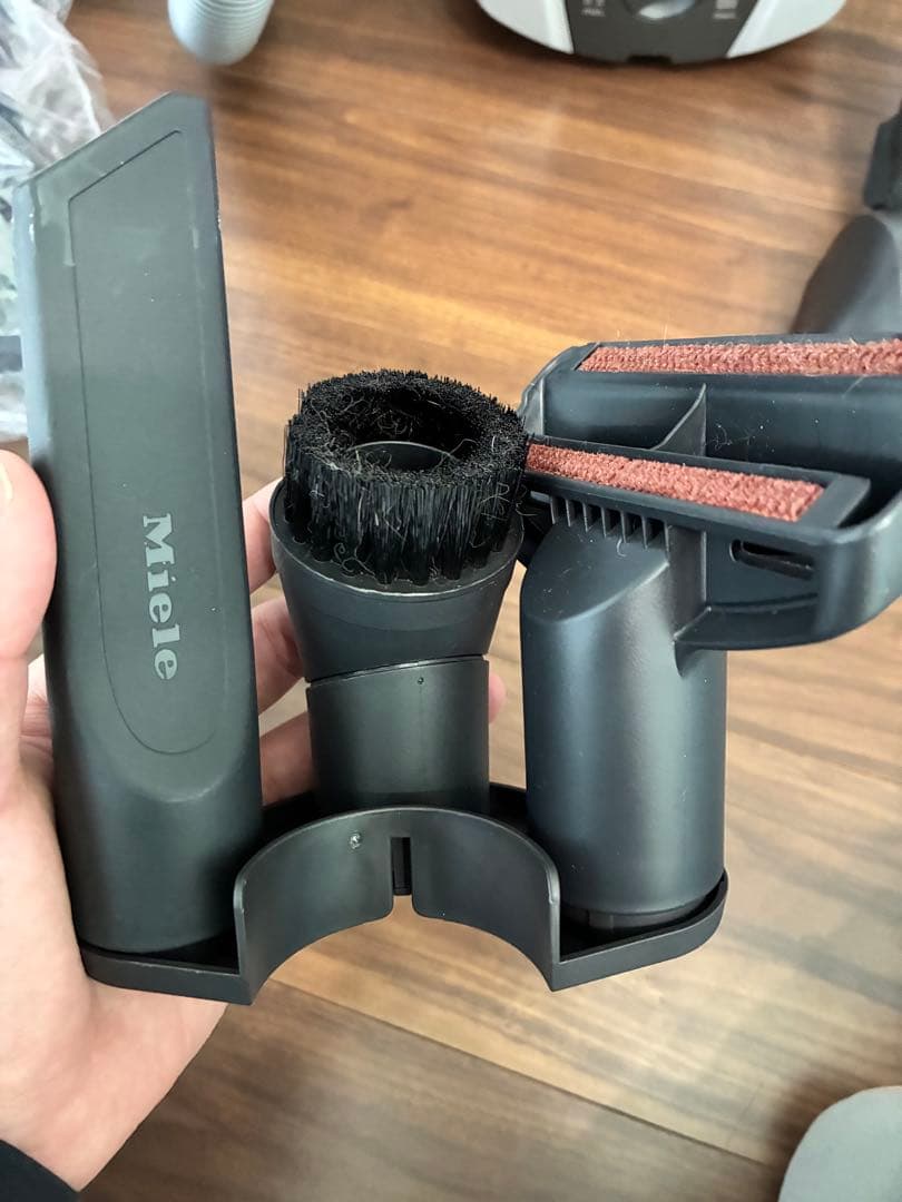 掃除機・クリーナー Miele Compact C2 Cat&Dog PowerLine SDBO4