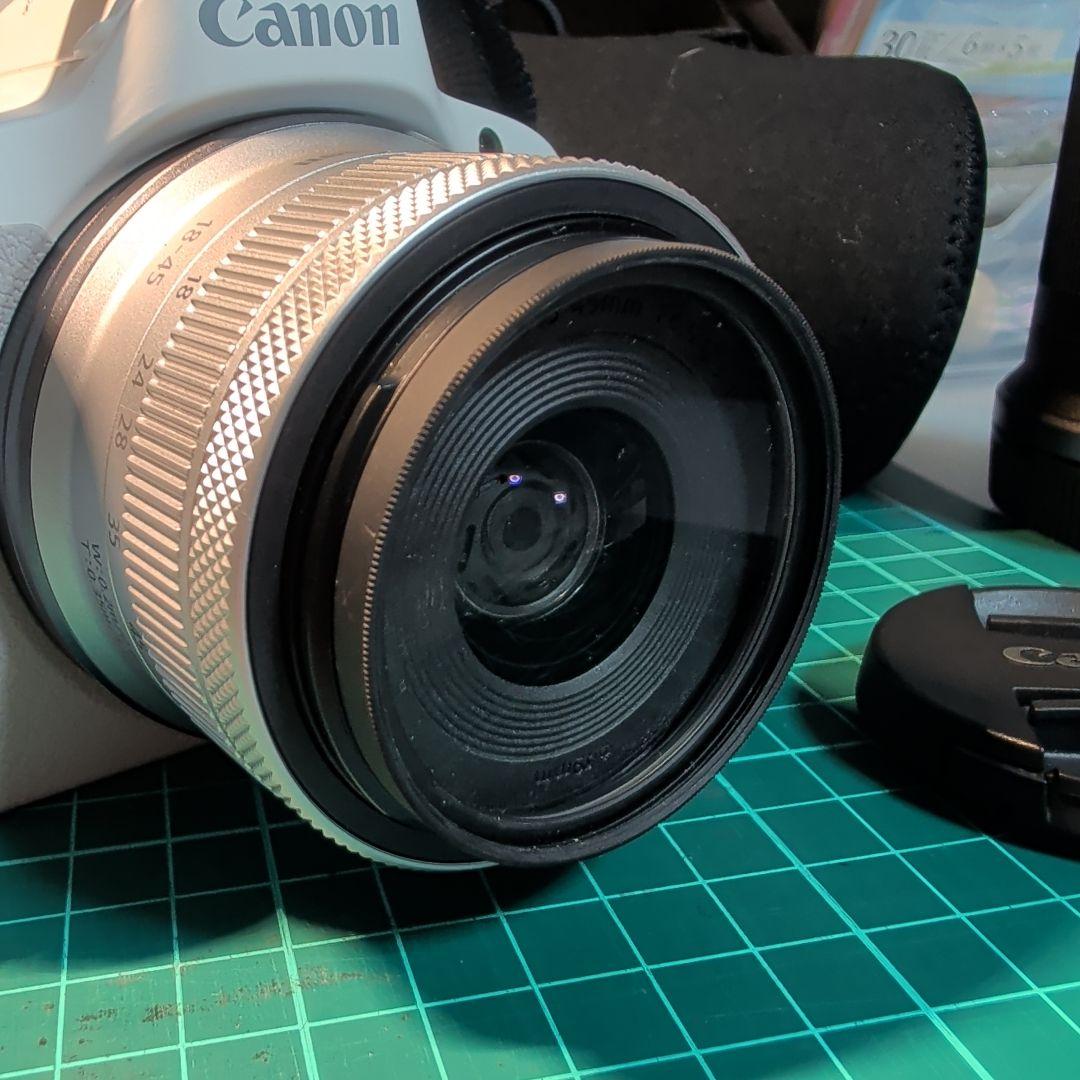 Canon EOS R50 ミラーレスカメラ