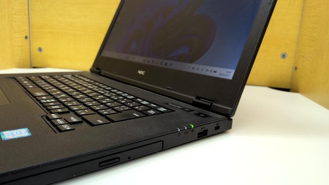 面倒な設定不要！シニア・初心者向けNECノートPC（K031）