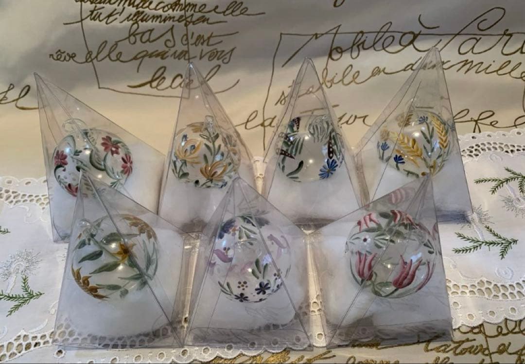 ドイツ製　手書きの卵・可愛いザルツガラスオーナメント4種類セット！