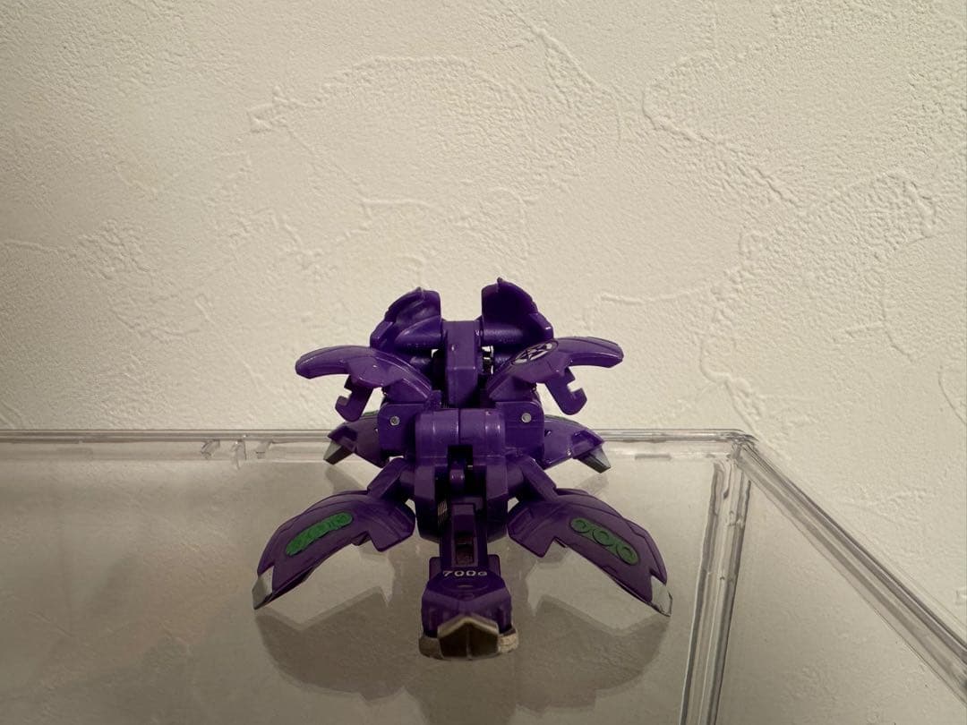 爆丸　超激レア　輝レオネス　紫電ver.