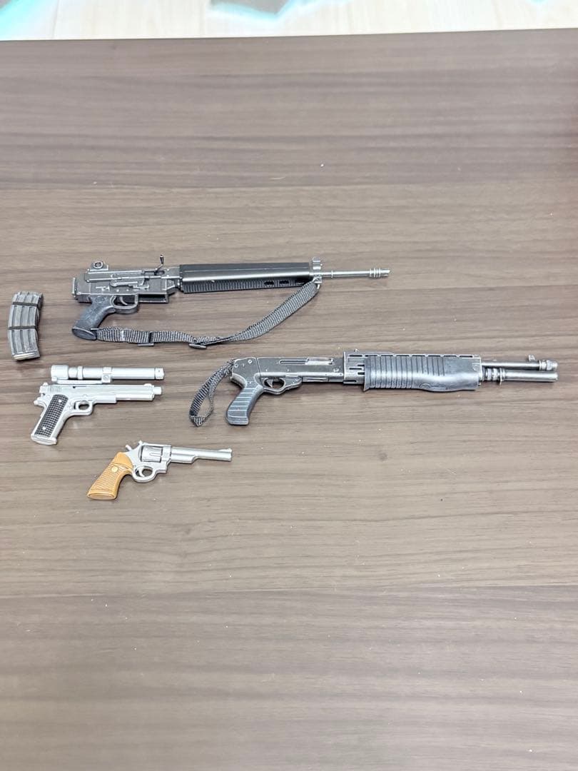 ホットトイズ　ターミネーター　T-800 （バトルダメージ版）　訳アリ品