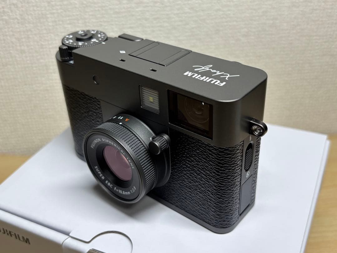 FUJIFILM xhalf x-hf1 チャコールシルバー グリップ付
