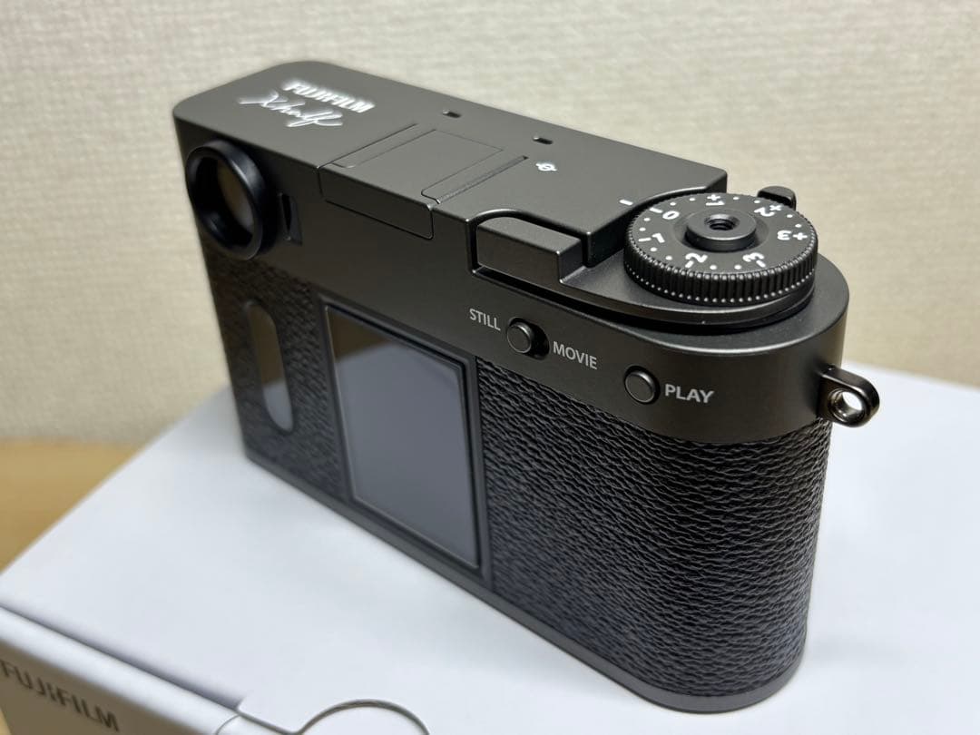 FUJIFILM xhalf x-hf1 チャコールシルバー グリップ付