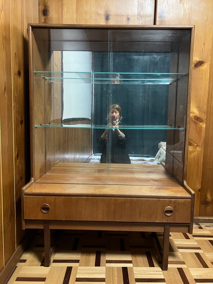 北欧アンテーク　キャビネット　アンティカ