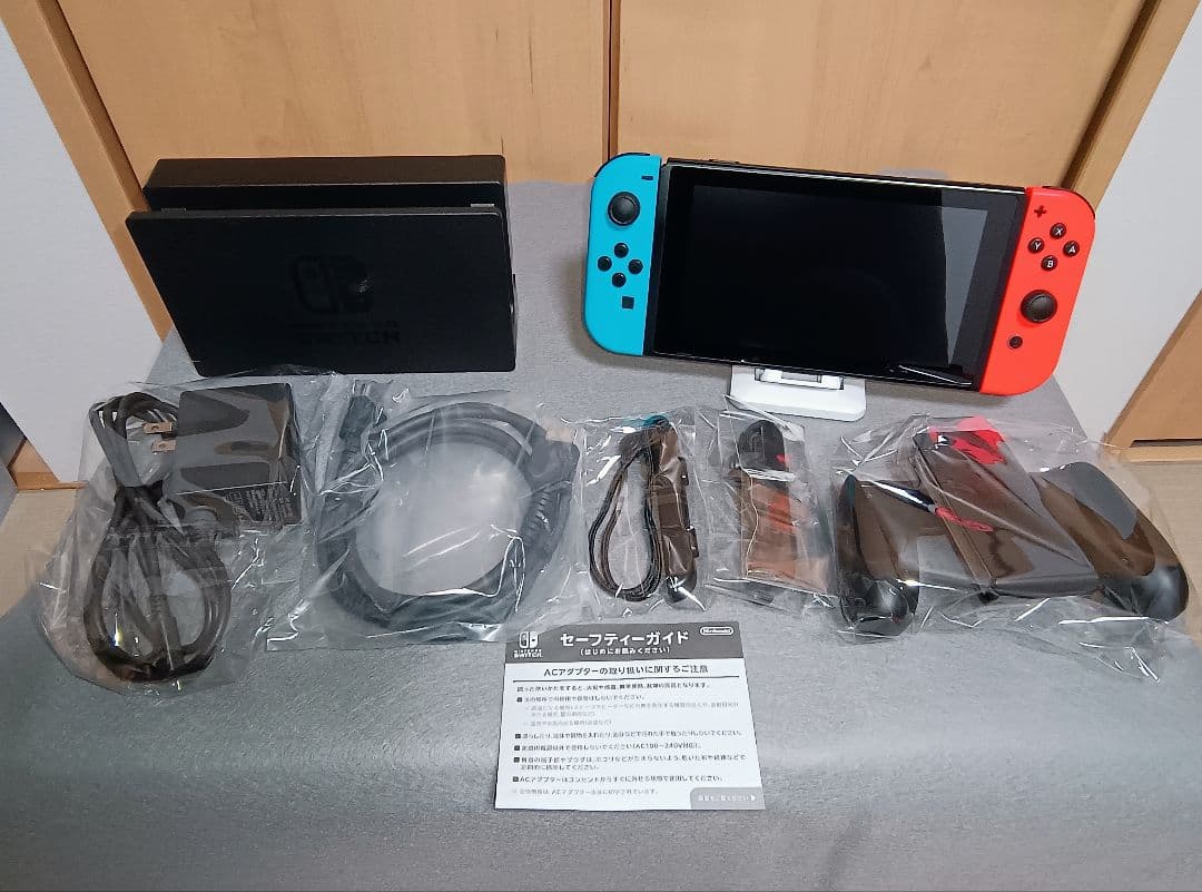 Nintendo Switchバッテリー強化版 本体箱付属品完備　任天堂スイッチ