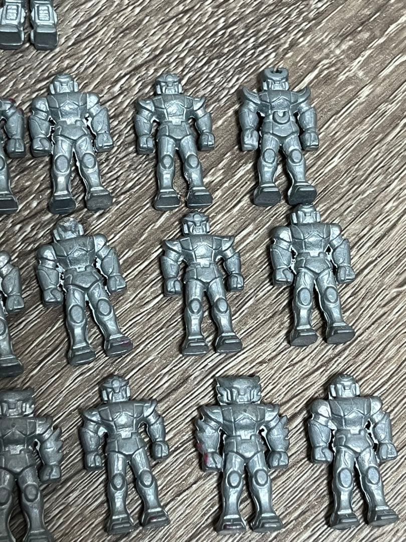 レインボーマン？ガンダム？ダイキャスト金属製　 19体　レトロ　昭和