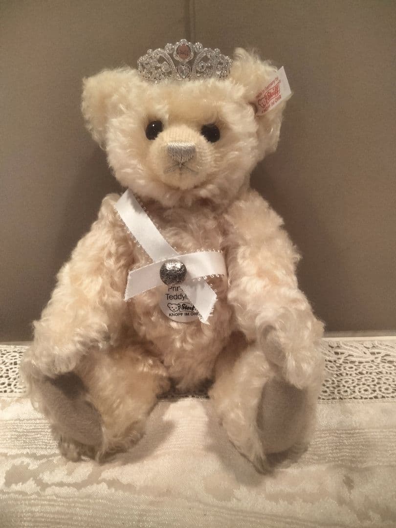 シュタイフ125年記念して2005年作られた紀宮様ご成婚記念プリンセステディベア