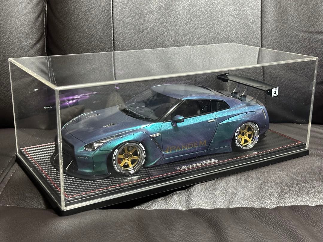イグニッションモデル PANDEM 1/18 R35 GTR マジョーラ