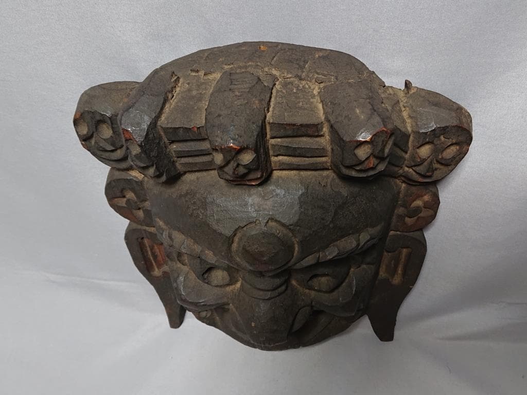 コレクター収集品　木彫　チベットの面