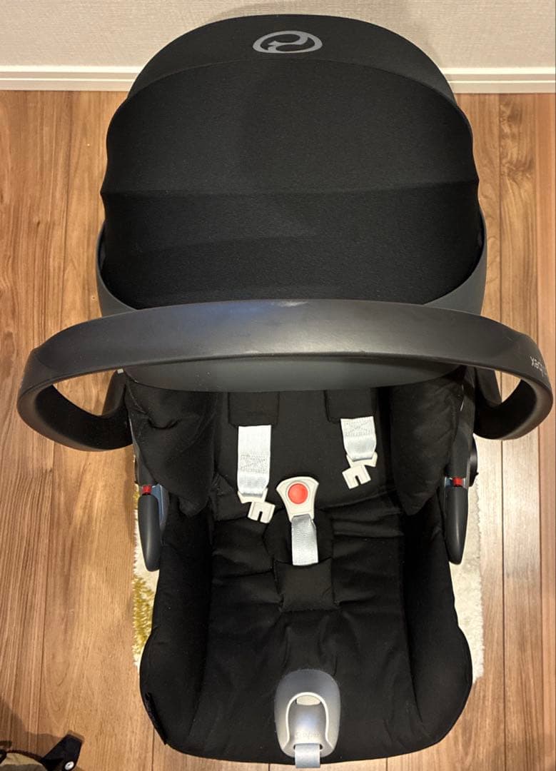 サイベックス クラウド Z i-Size チャイルドシート 新生児インレイ付