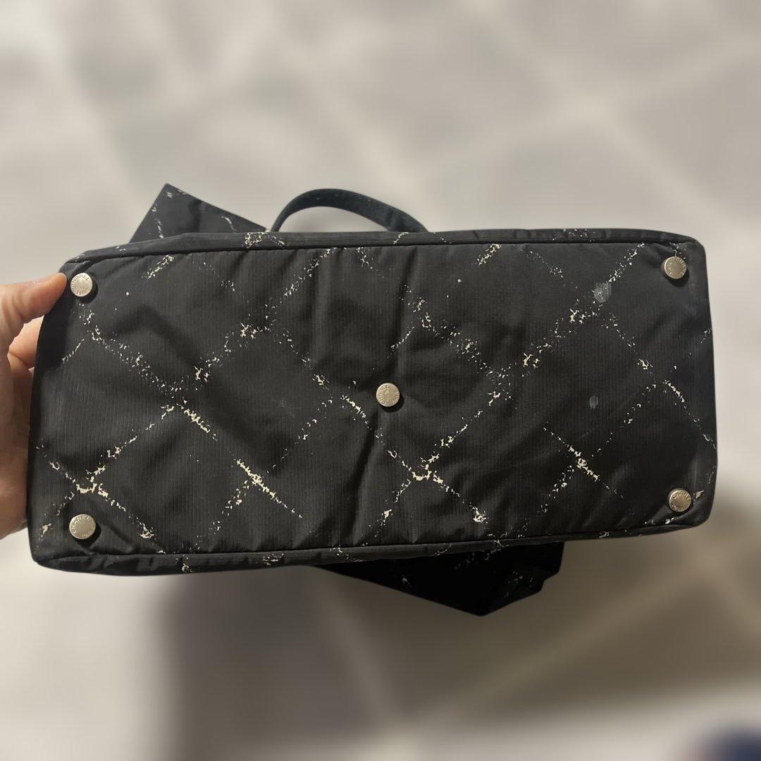 CHANEL ブラック ナイロン ハンドバッグ