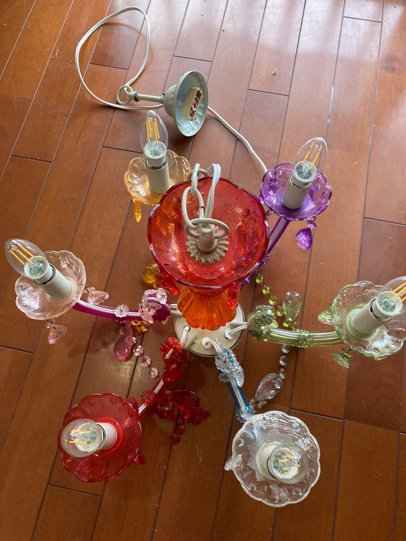 カラフル　シャンデリア 6灯