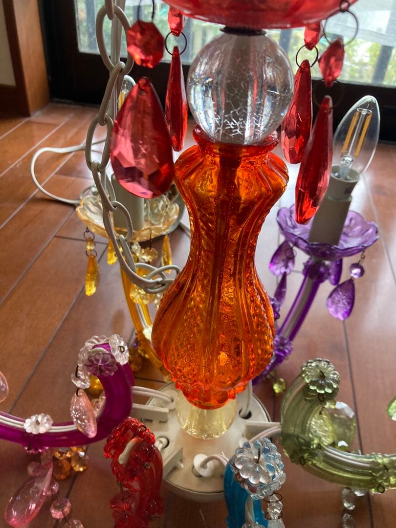 カラフル　シャンデリア 6灯