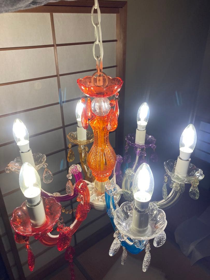 カラフル　シャンデリア 6灯