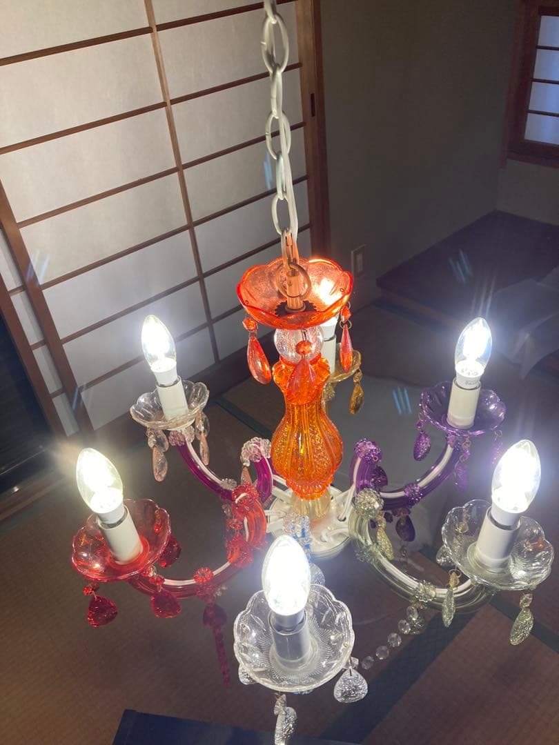 カラフル　シャンデリア 6灯