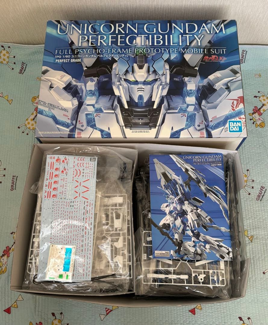「ＰＧ 1/60 ユニコーンガンダム ペルフェクティビリティ」