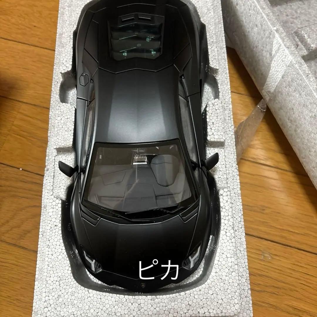 オートアートアベンタドール　LP700-4ランボルギーニ1:18ブラック