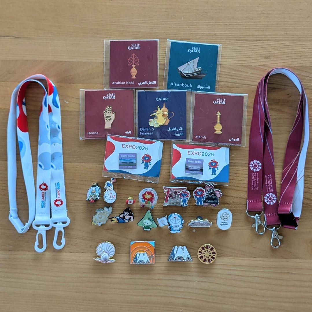 大阪・関西万博　ピンバッチ&グッズセット（ネックストラップ、ピンバッチケース付）