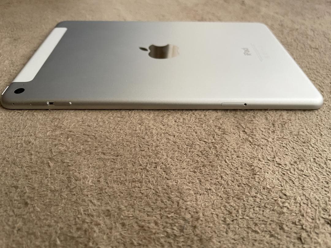 iPad本体 iPad mini 4 128GB Wi-Fi + Cellular