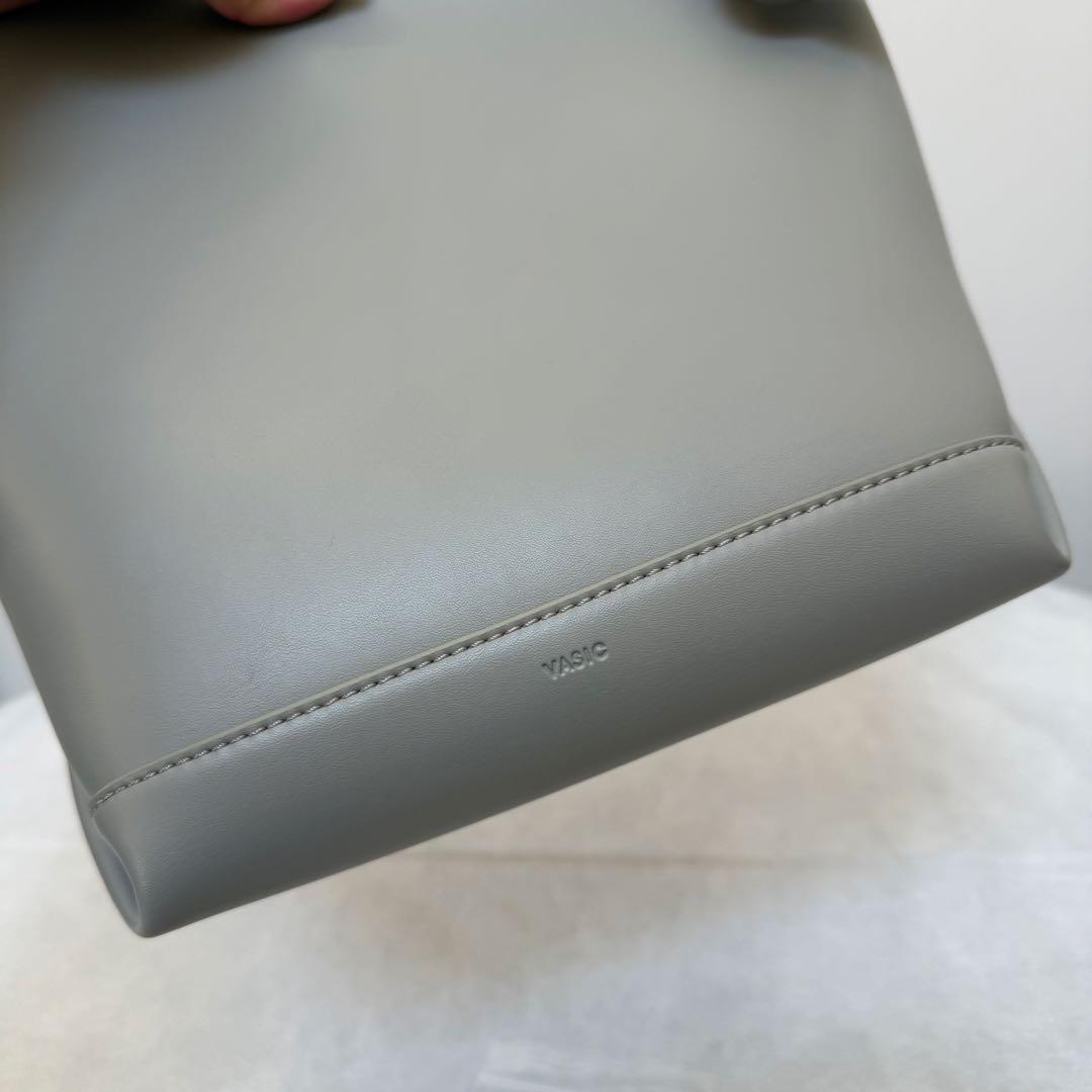 美品　VASIC PATTI MINI ハンドバッグ