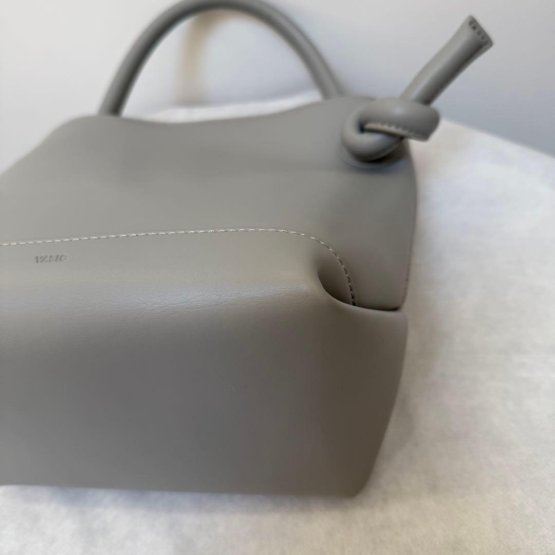 美品　VASIC PATTI MINI ハンドバッグ