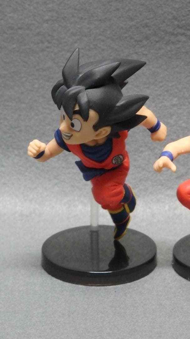 ドラゴンボール ワールドコレクタブルフィギュア メモリアルパレード孫悟空クリリン