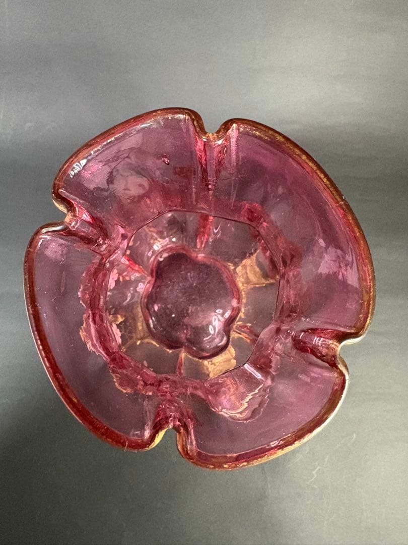 オールドバカラジャポニズム様式エナメル彩木大型花瓶 レッド　真鍮台座