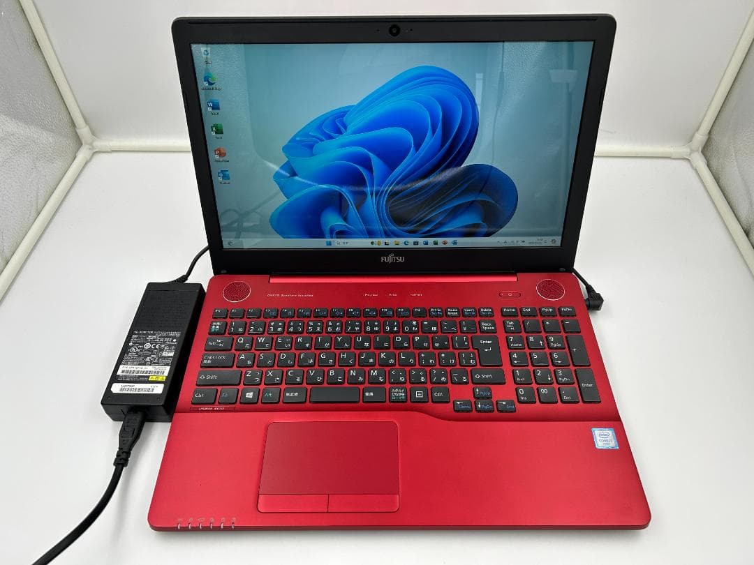 ノートパソコン windows11 オフィス付き core i7 AH53/X