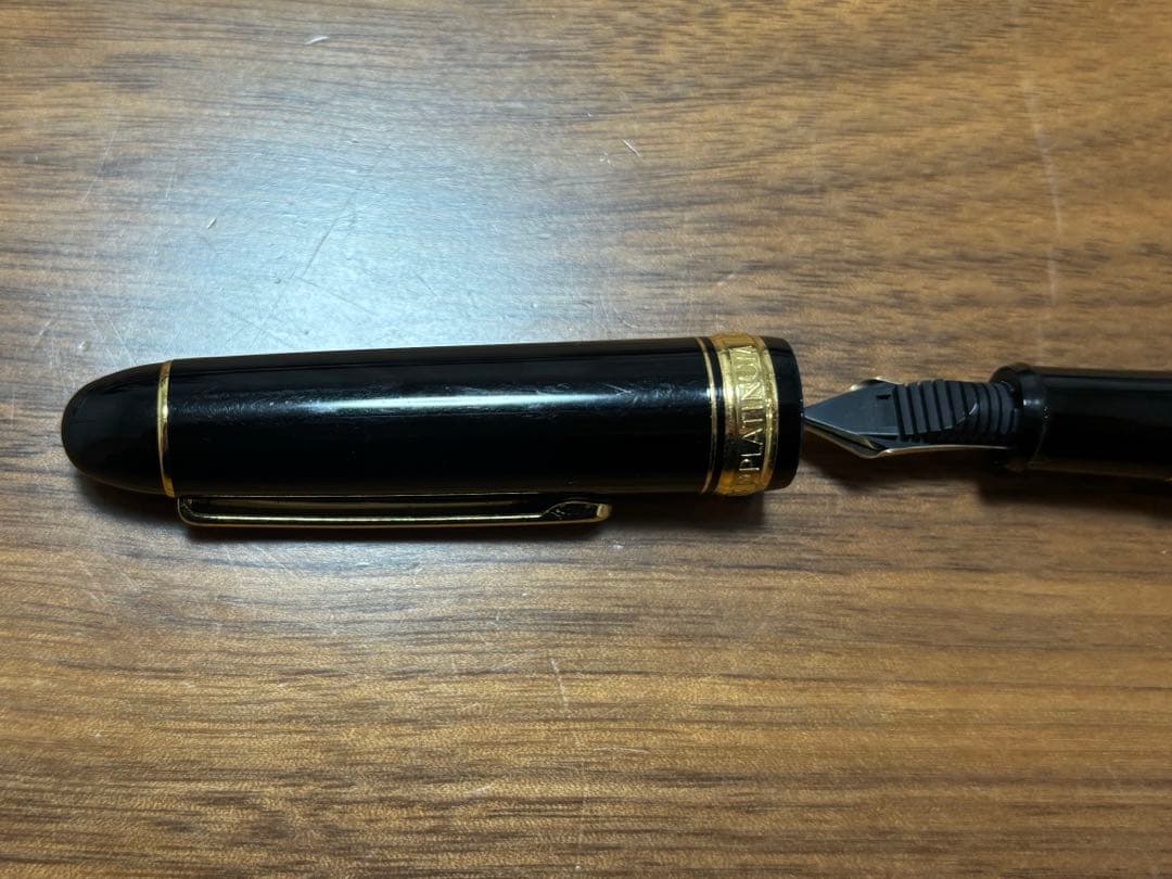 PLATINUM 万年筆♯3776 14K F 585 ブラック