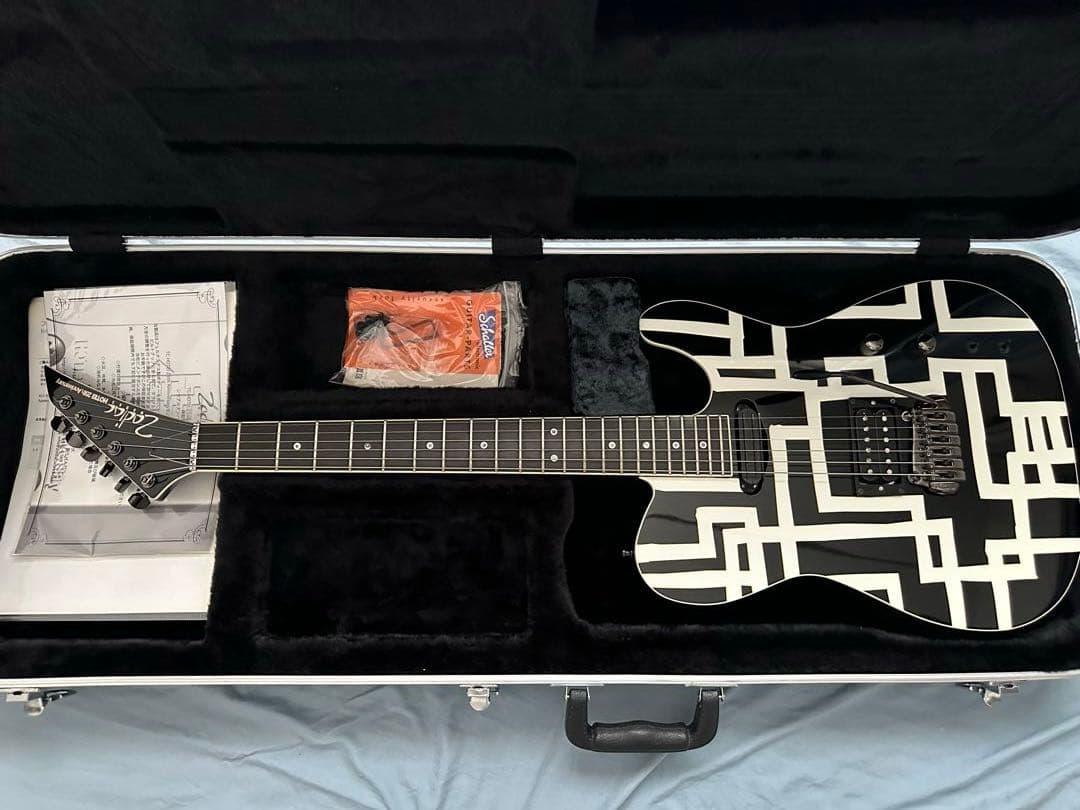 布袋寅泰モデルギター（シールドのみ）
