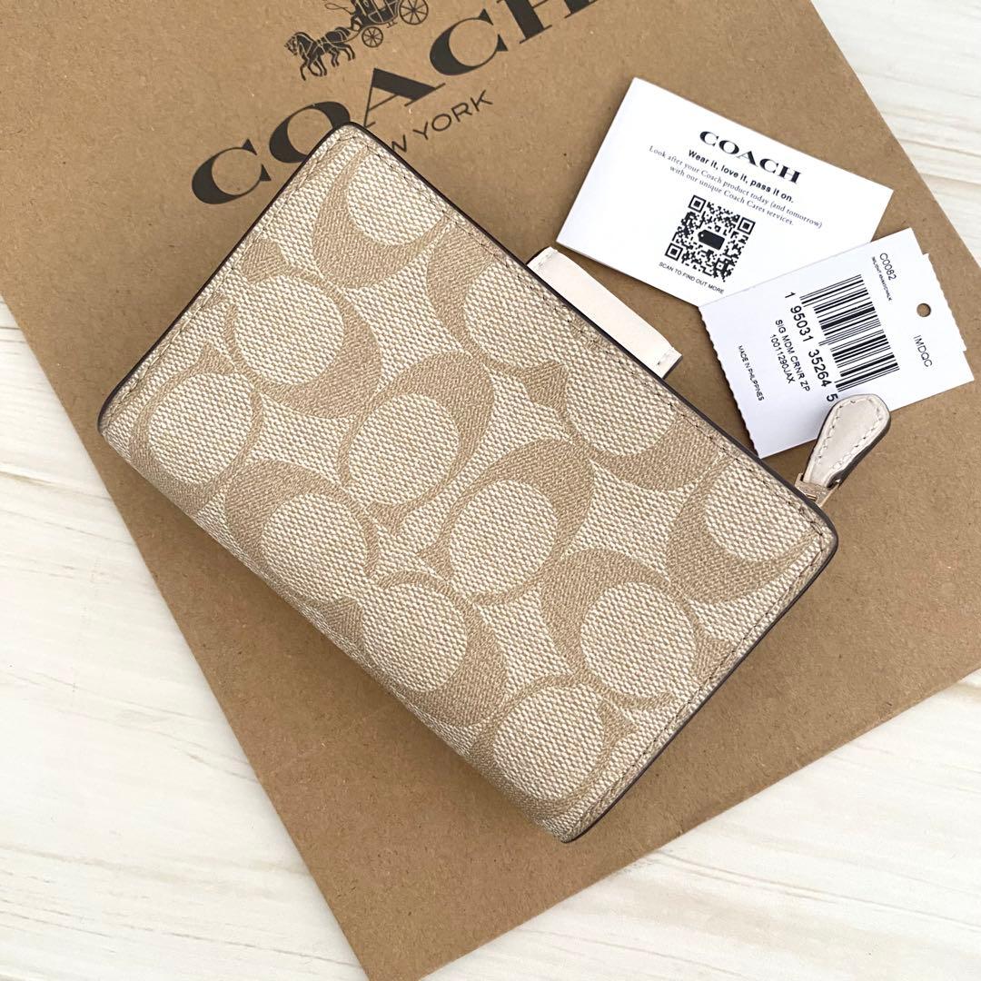 新品　COACH　コーチ 財布 折り財布　２つ折り財布 ホワイト